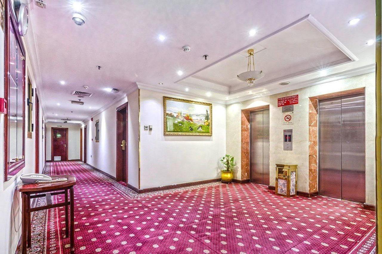 Zain International Hotel Дубай Екстериор снимка