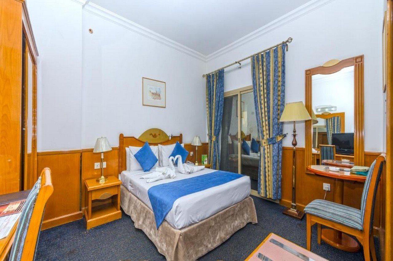 Zain International Hotel Дубай Екстериор снимка