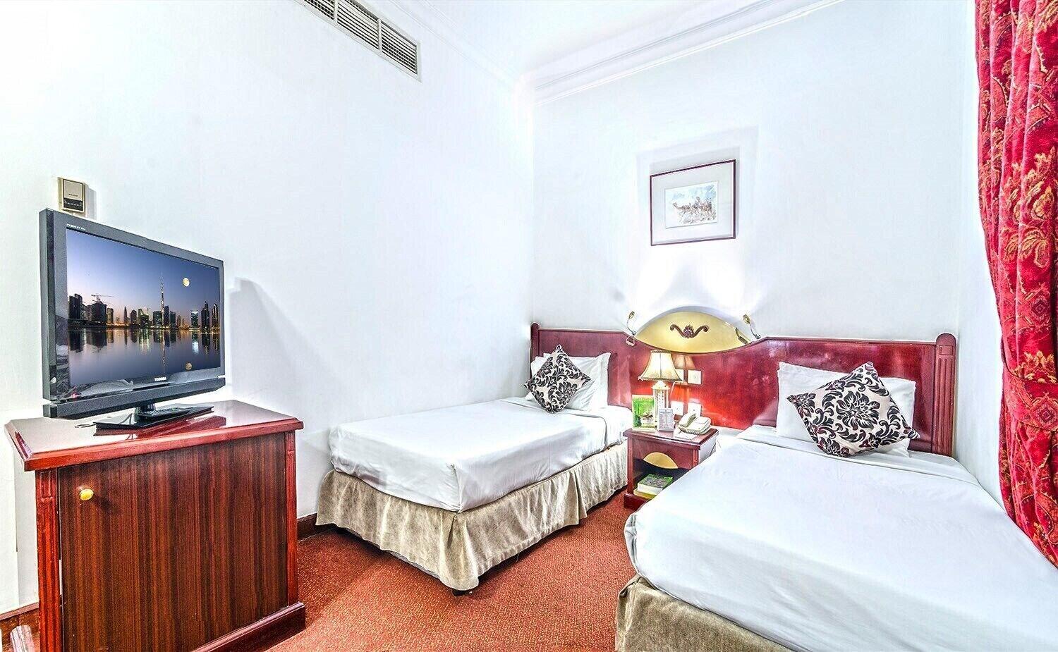 Zain International Hotel Дубай Екстериор снимка