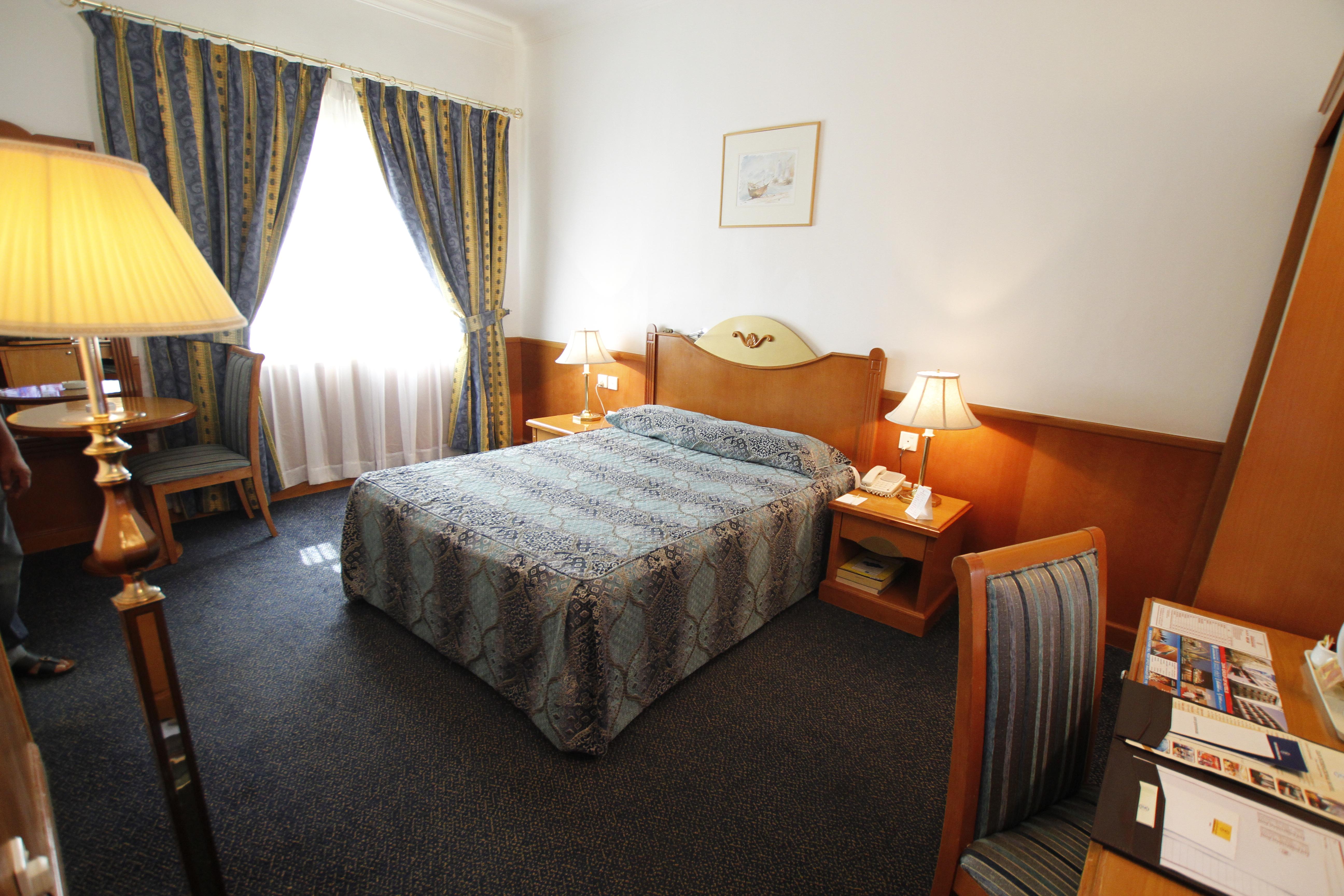 Zain International Hotel Дубай Екстериор снимка