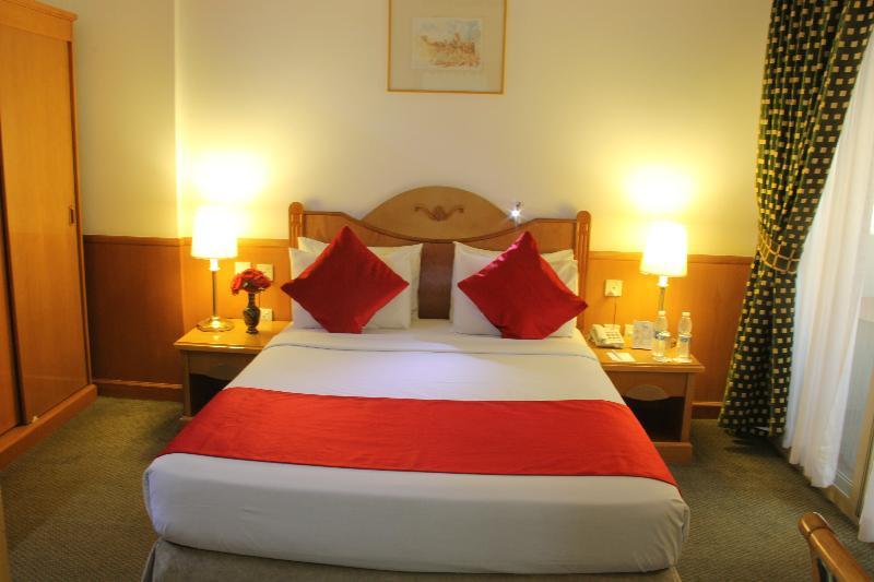 Zain International Hotel Дубай Екстериор снимка