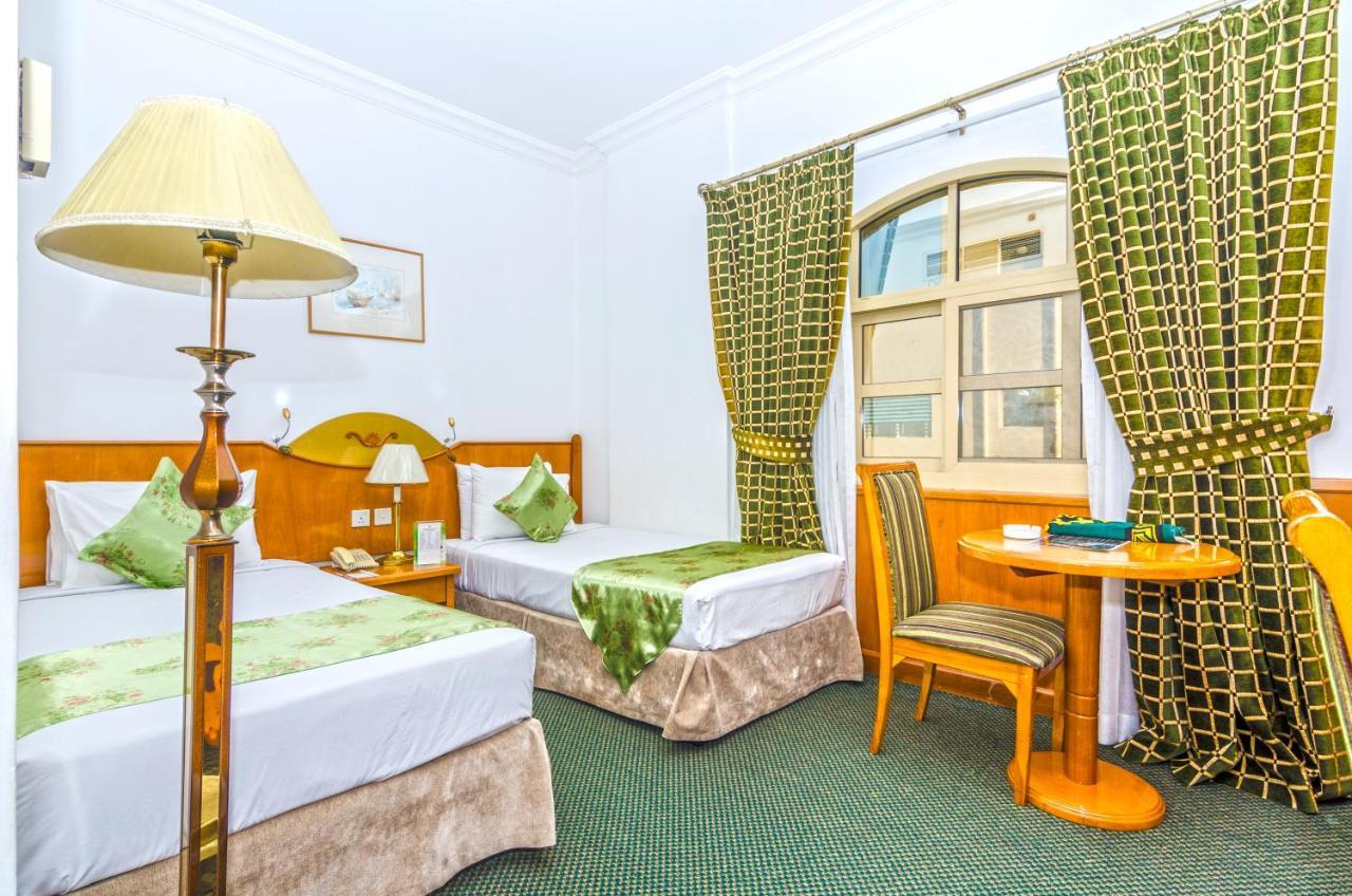 Zain International Hotel Дубай Екстериор снимка