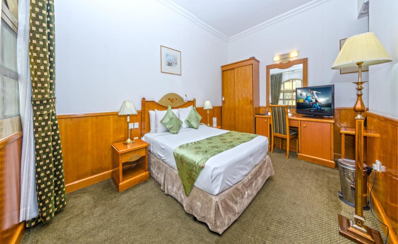 Zain International Hotel Дубай Екстериор снимка