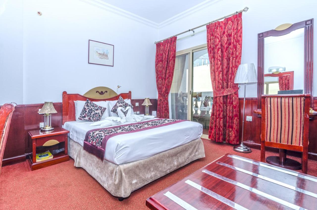 Zain International Hotel Дубай Екстериор снимка